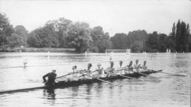 Grand VIII 1933